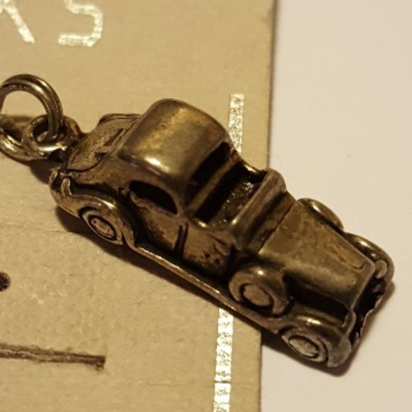 Sterling silver roadster car charm - Picture 4 of 4